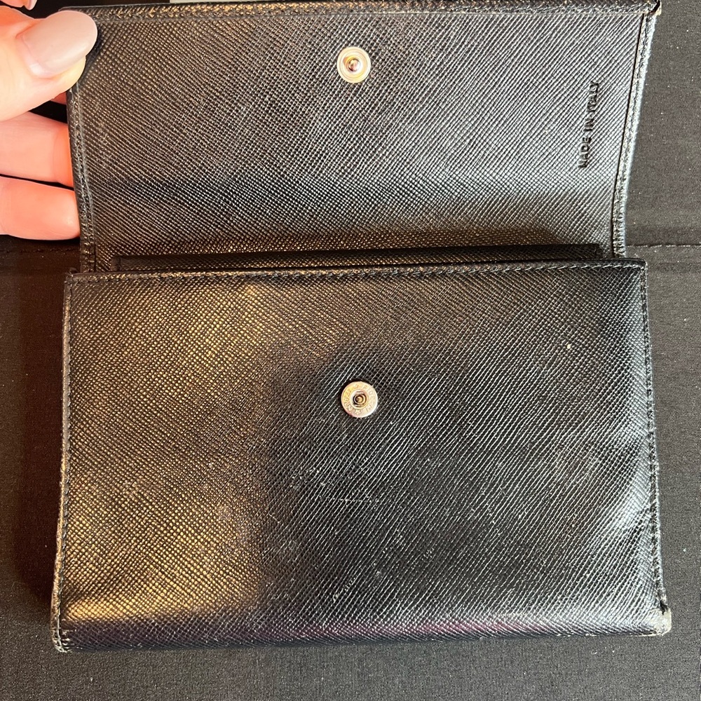 Prada Black Wallet - Picture 4 of 6